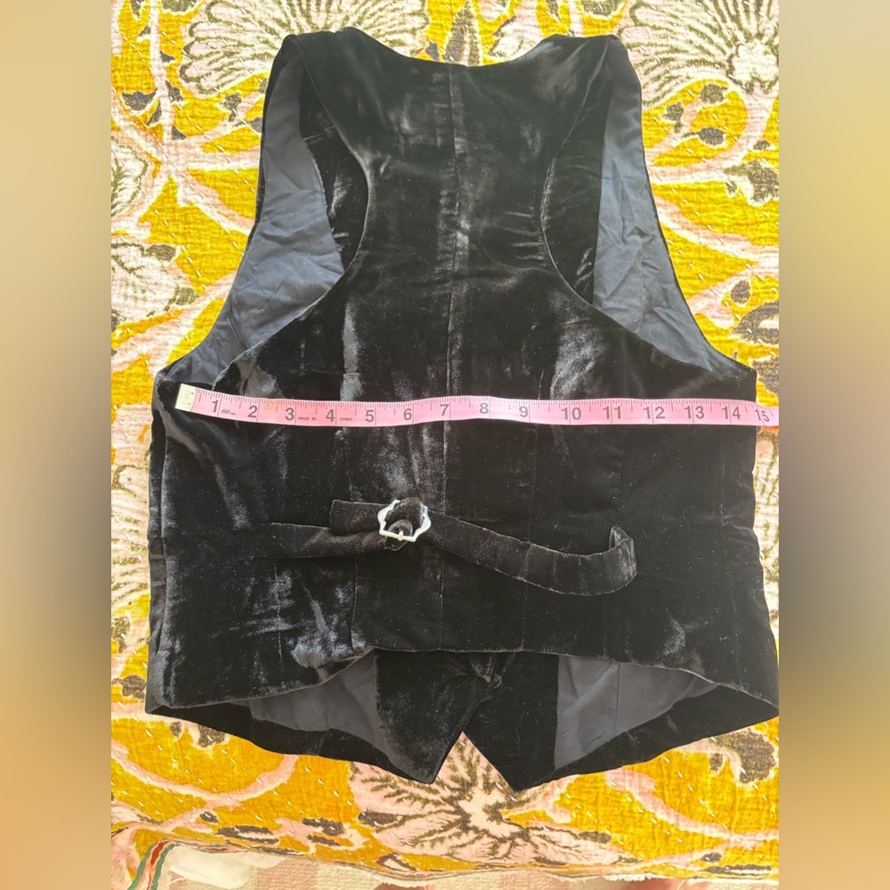 Free People We the Free Black Velvet Vest tagged size Medium but runs very Small - Picture 8 of 10